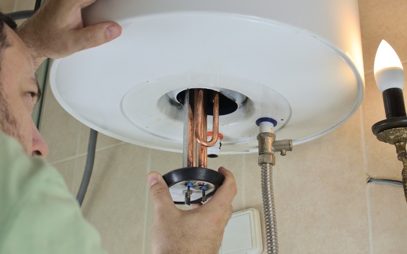 Vì sao cần vệ sinh bình nóng lạnh định kỳ